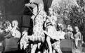 Дитяче містечко. "А я краще покатаюся на жирафі". 1958 р